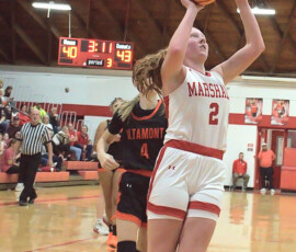 Lynn Welborn (2) led Marshall with 19 points against Altamont.